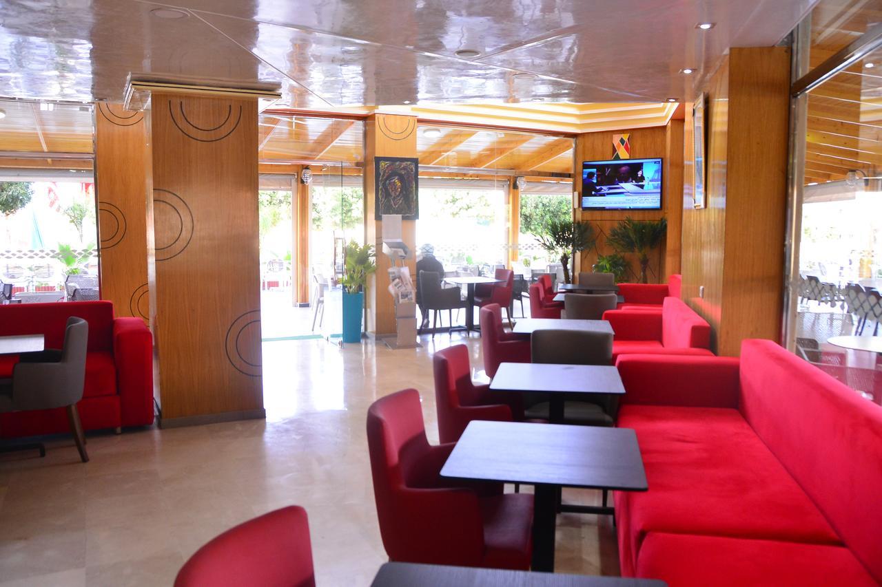 Hotel Hadaik Ain Asserdoune 贝尼迈拉勒 外观 照片