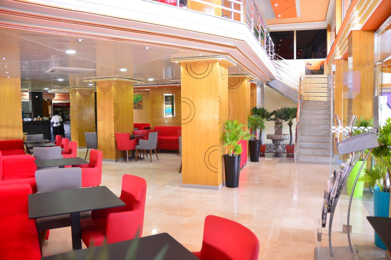 Hotel Hadaik Ain Asserdoune 贝尼迈拉勒 外观 照片