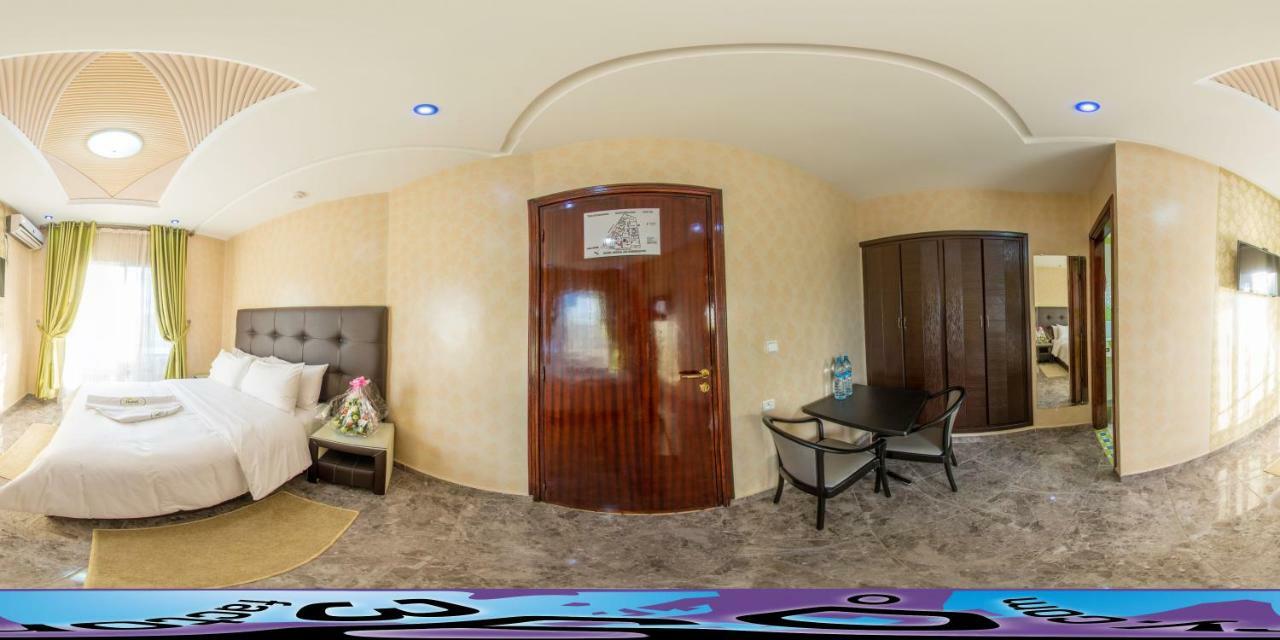 Hotel Hadaik Ain Asserdoune 贝尼迈拉勒 外观 照片