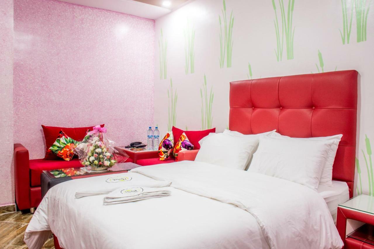 Hotel Hadaik Ain Asserdoune 贝尼迈拉勒 外观 照片